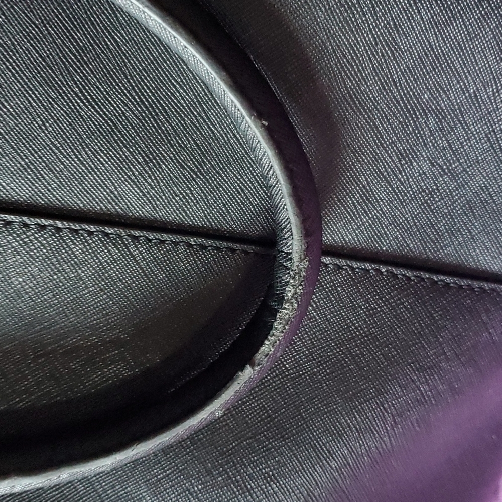 DKNY Purse - Picture 5 of 8